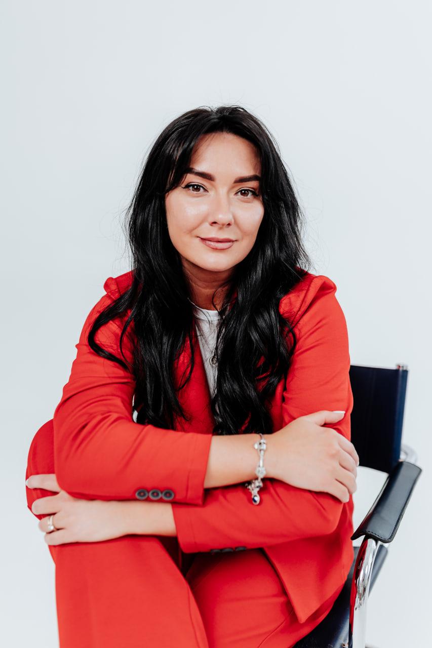 Анна Мартинова
