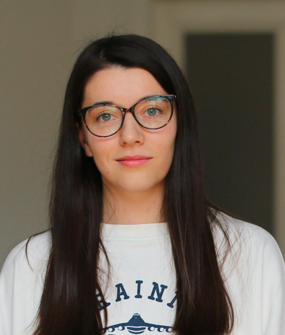 Анелія Зазуліна