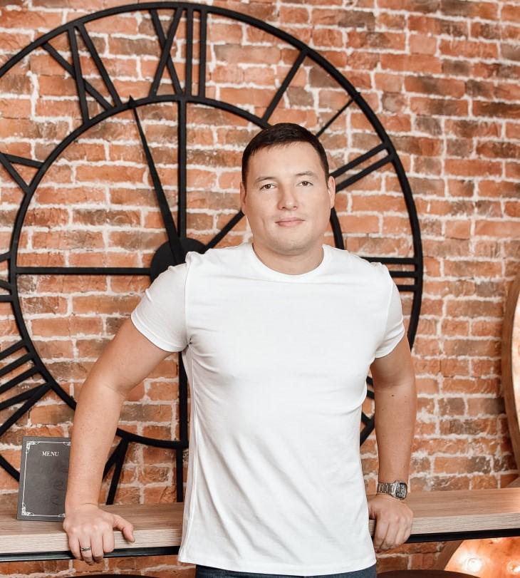 Владислав Єрмолаєв