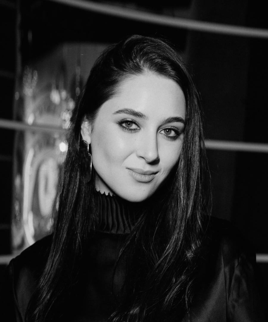 Леона Василенко