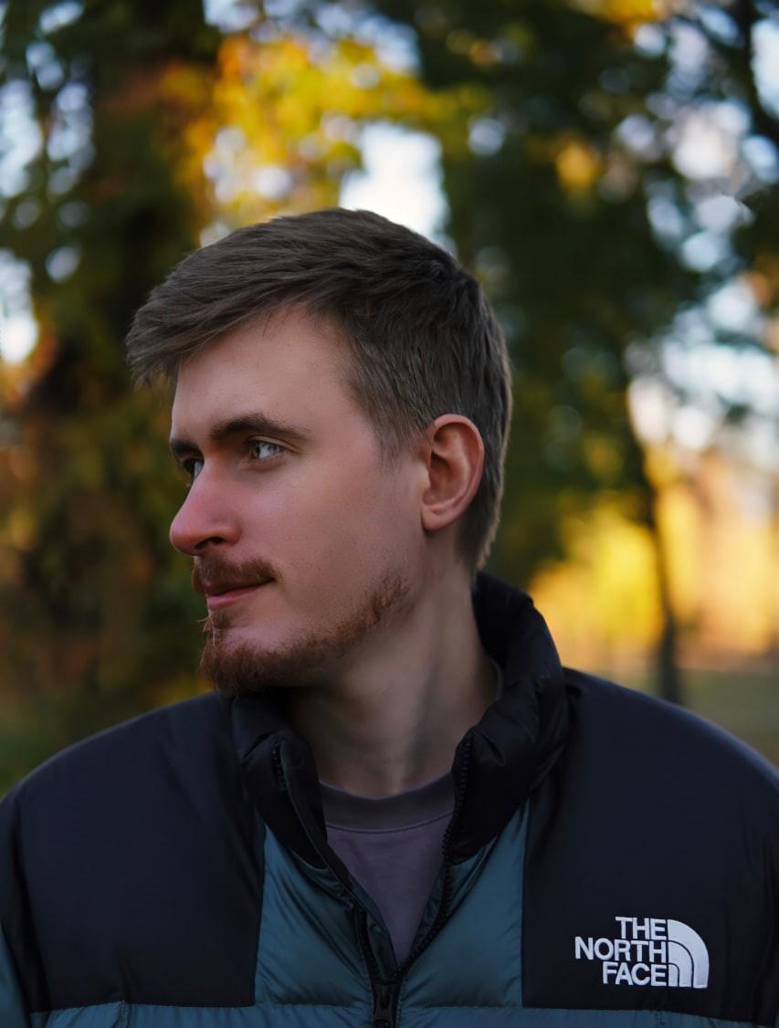 Дмитро Справко