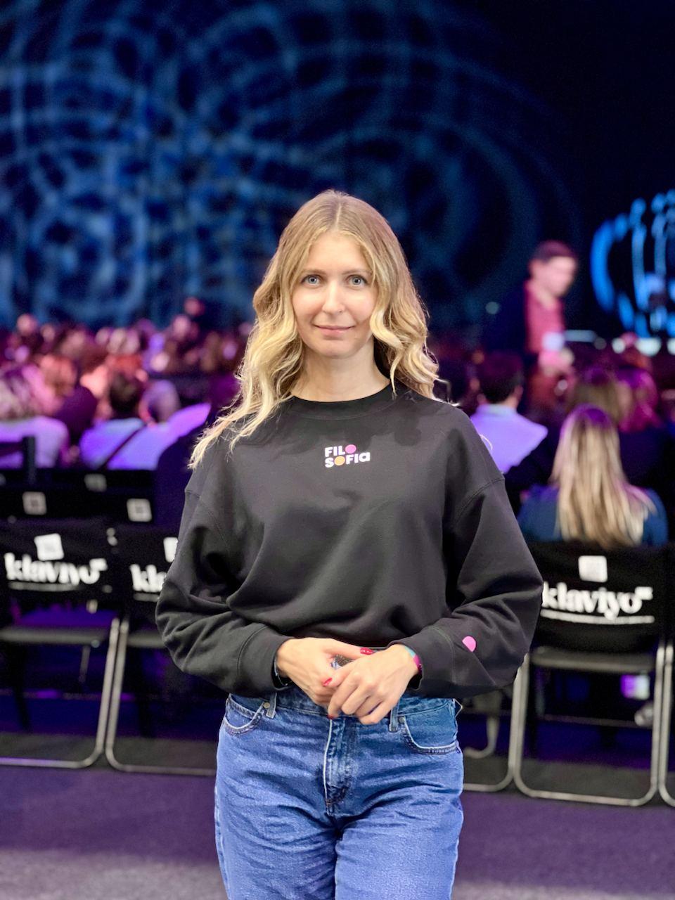 Олена Логвінова