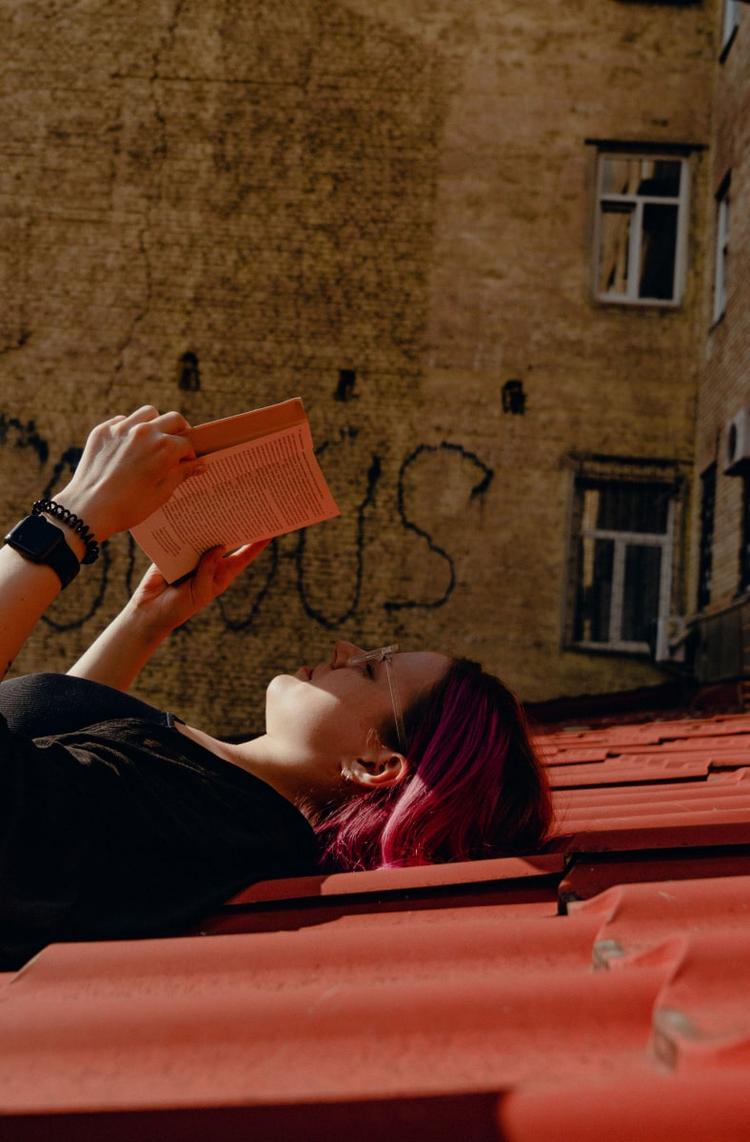 How words shape UX: an excerpt from the book «Writing Is Designing»